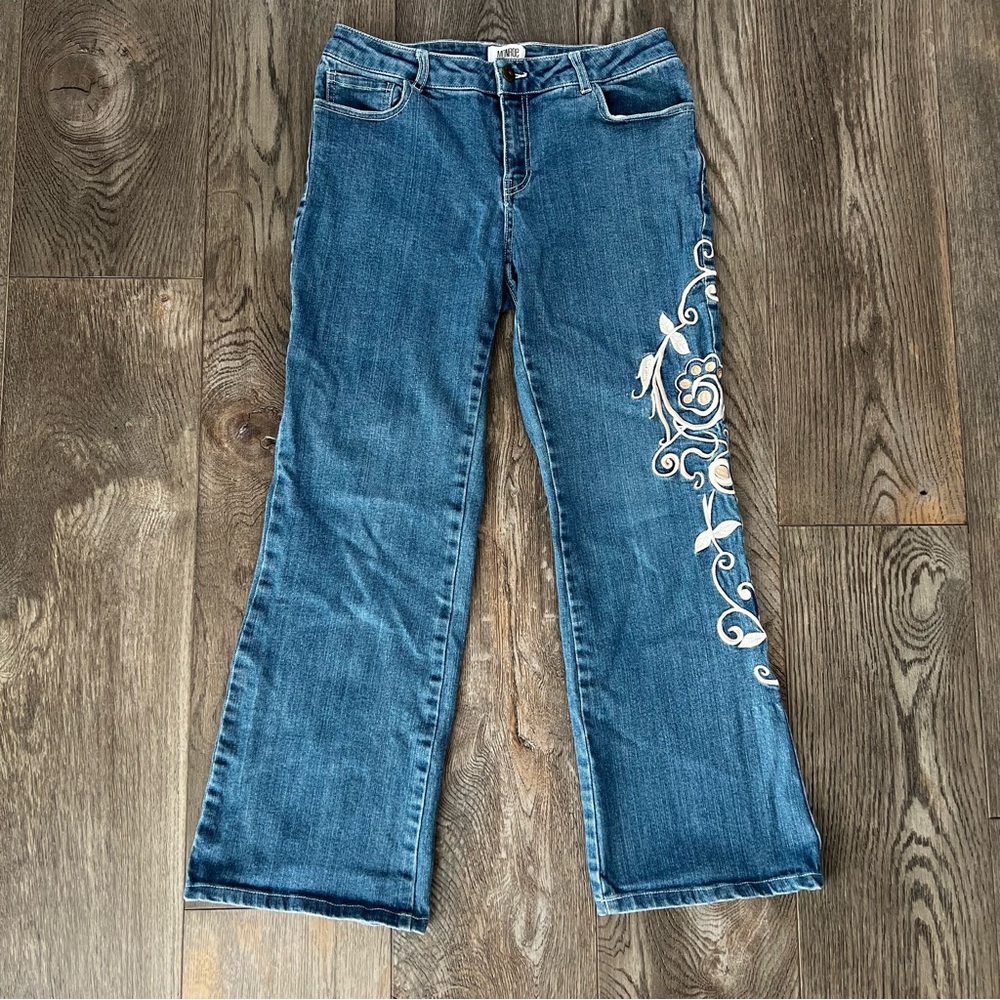 MONROE AND MAIN Floral Embroidered Straight Leg Denim Jeans Size 6